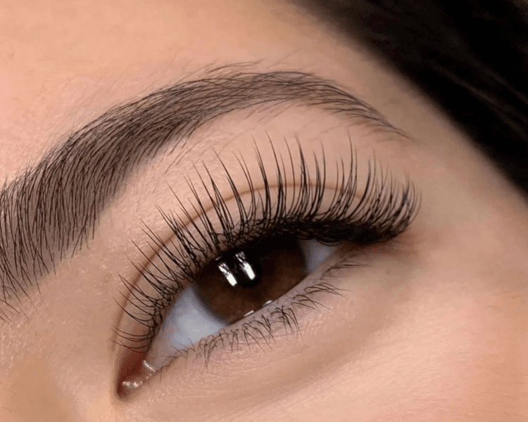 PELO A PELO EFECTO RIMEL