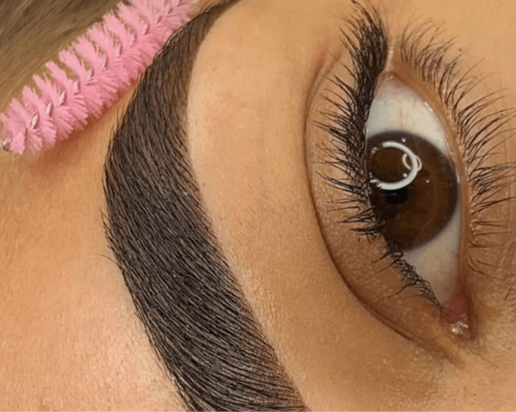 LAMINADO DE CEJAS + LIFTING DE PESTAÑAS