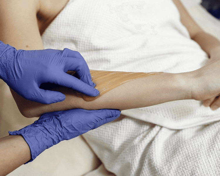 Depilación de Medio Brazo con Cera