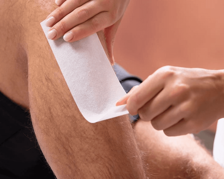 Depilación de Pierna Completa con Cera