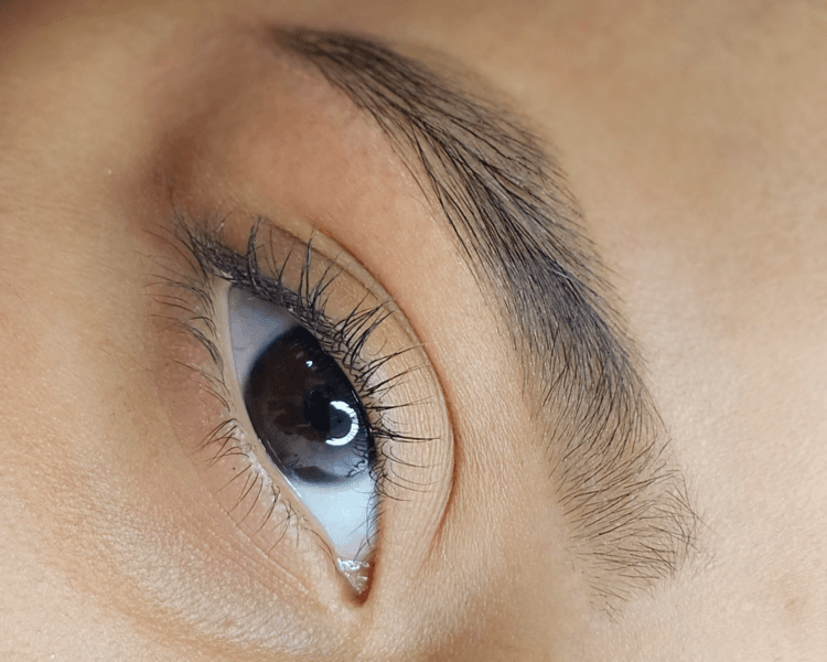 Perfilado de cejas 👁