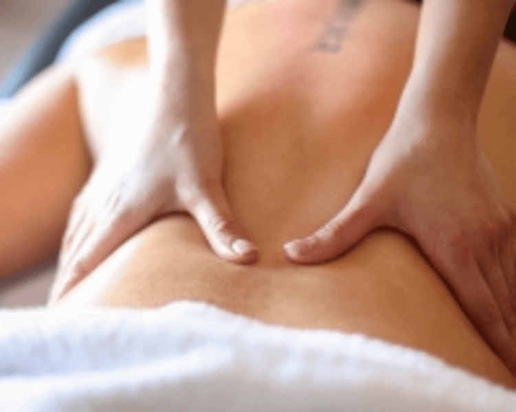 Masajes Relajantes o Descontracturantes con Laura