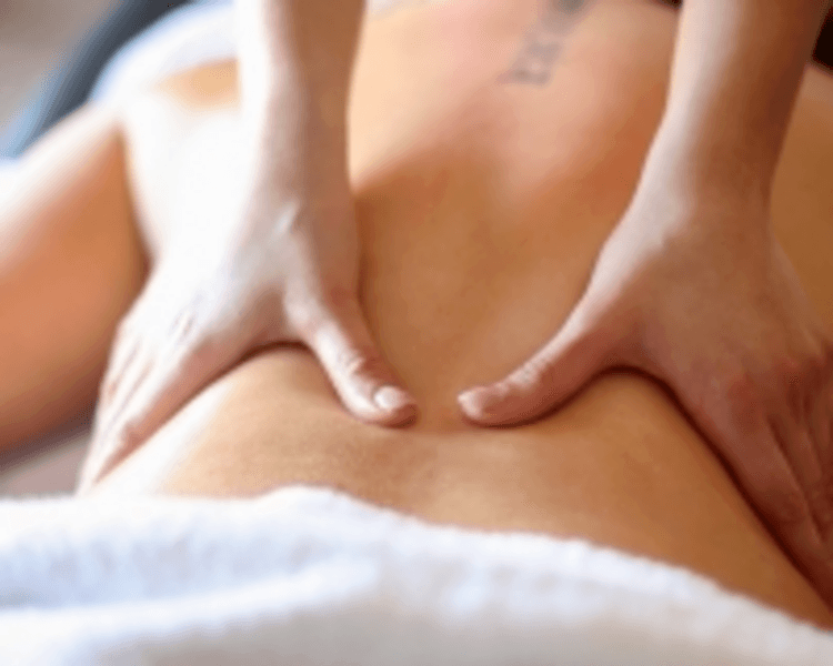 Masajes Relajantes o Descontracturantes con Laura