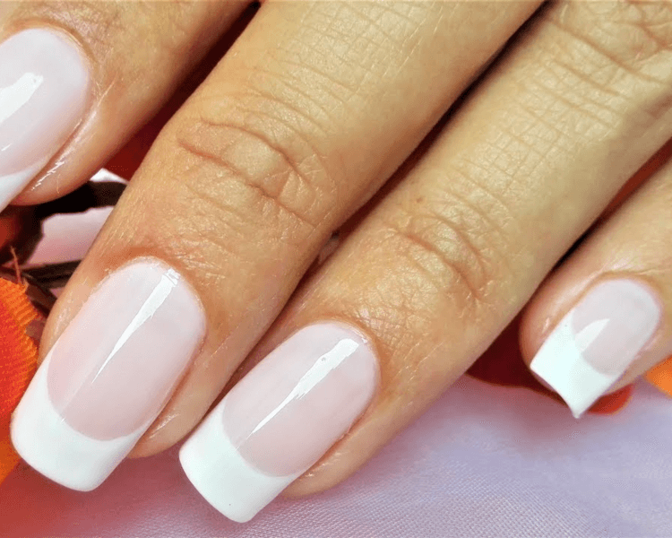 Manicura Permanente - Francesa