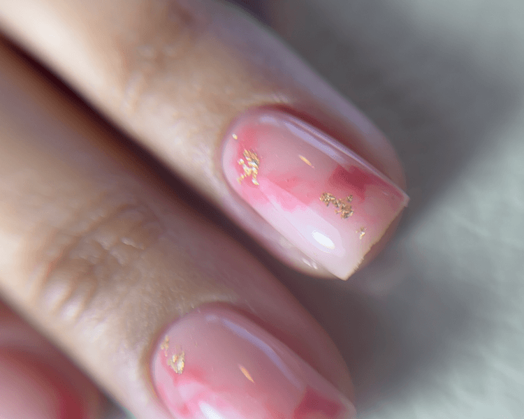 Manicura rusa uña corta