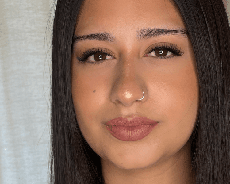 Extensiones de pestañas efecto Rimel