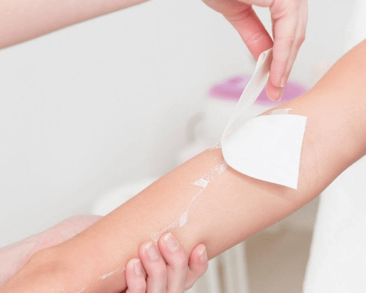 Epilación de brazo completo con cera