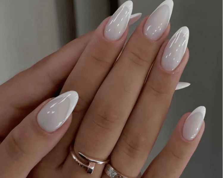 Service de esculpidas en Poligel con Esmaltado Semipermanente