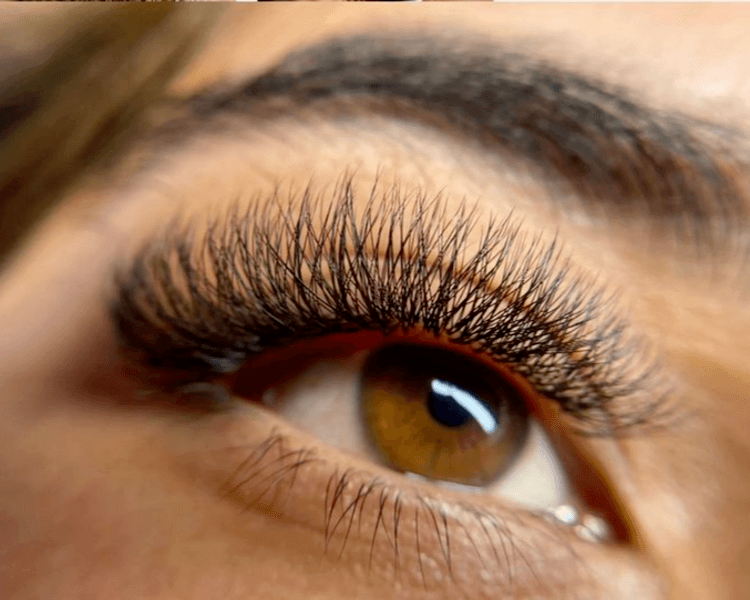 Extensiones pelo a pelo 3D