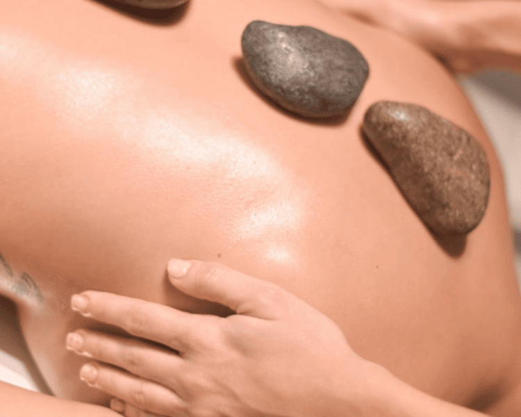 Limpieza Facial Profunda + Masajes Corporales con Piedras Calientes