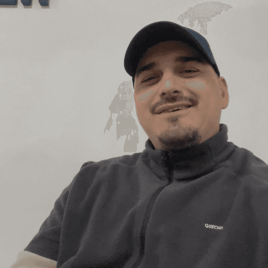 Rolando Flores Zambon - P photo