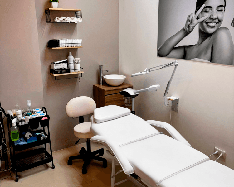 LIMPIEZA FACIAL PROFUNDA
