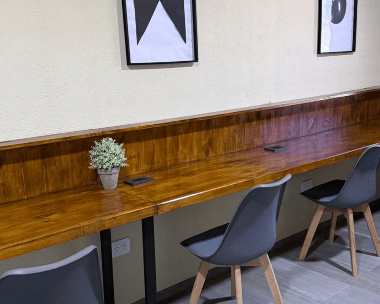 Oficina Compartida Plan fijo (MES COMPLETO 8 hs, 5 dias por semana)