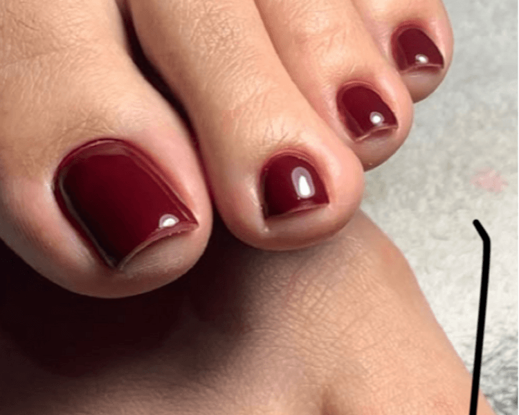 Belleza de pies con Esmalte Semipermanente
