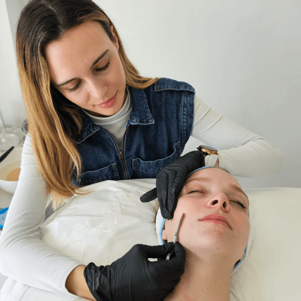 LIMPIEZA+DERMAPLANING+MICRONEEDLING (DERMAPEN)