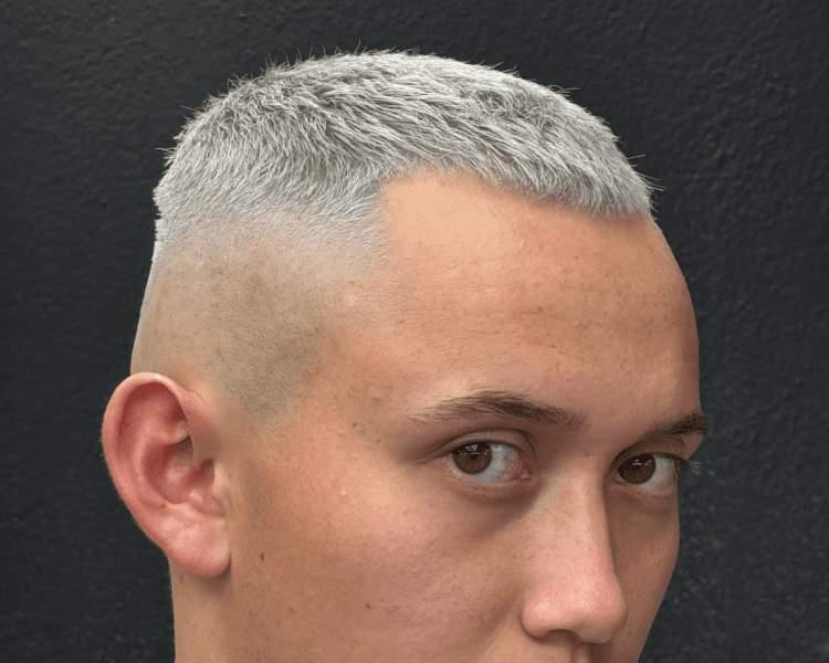 Corte de Cabello + Decoloración global y color