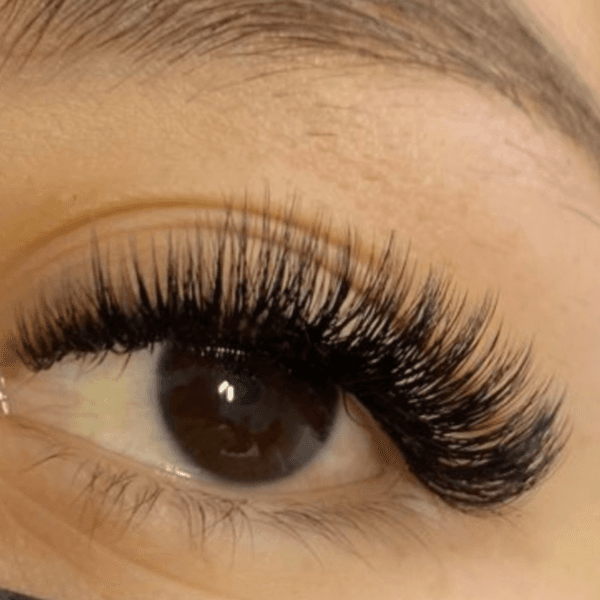 Extensiones de Pestañas Híbridas