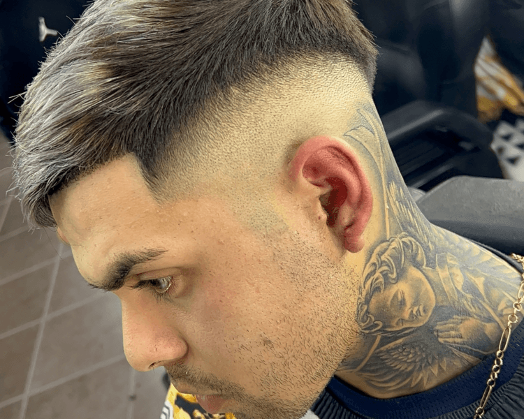 Corte de Cabello, (Cortesía: Cejas)