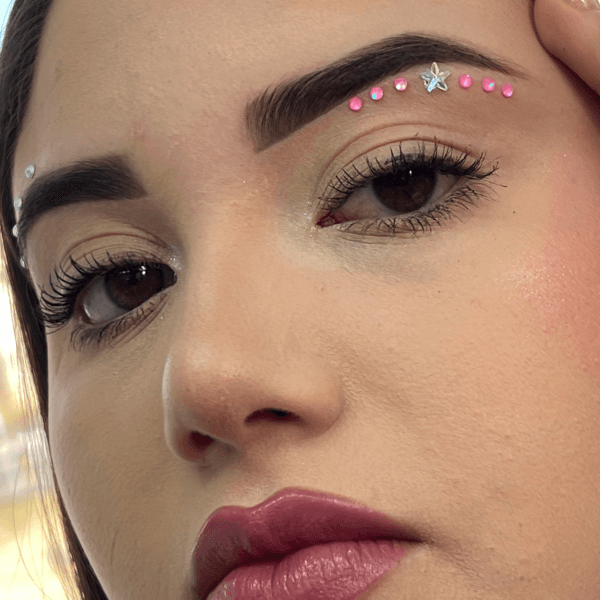 Cejas con Henna (Epilación con Hilo)