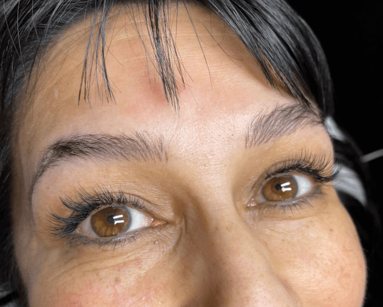 Extensión de pestañas clásicas