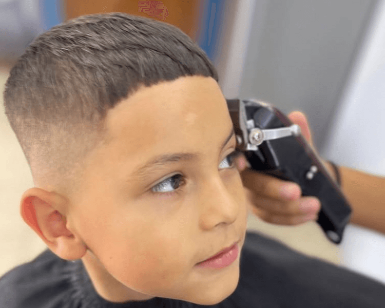 Corte Junior (0-6 años)