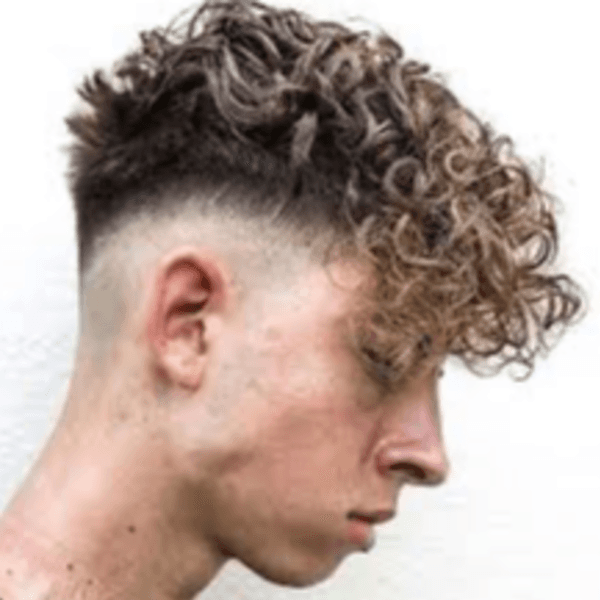 Permanente de cabello liso a ondulado