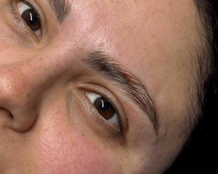 Brow Lamination / Laminado de cejas