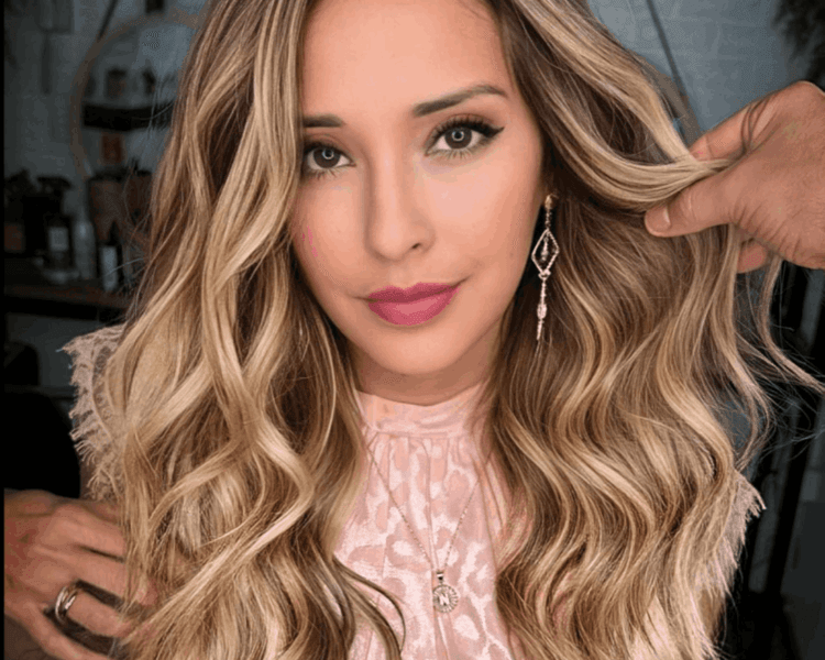 Perfect Blond (iluminación nivel: +3) con Alex