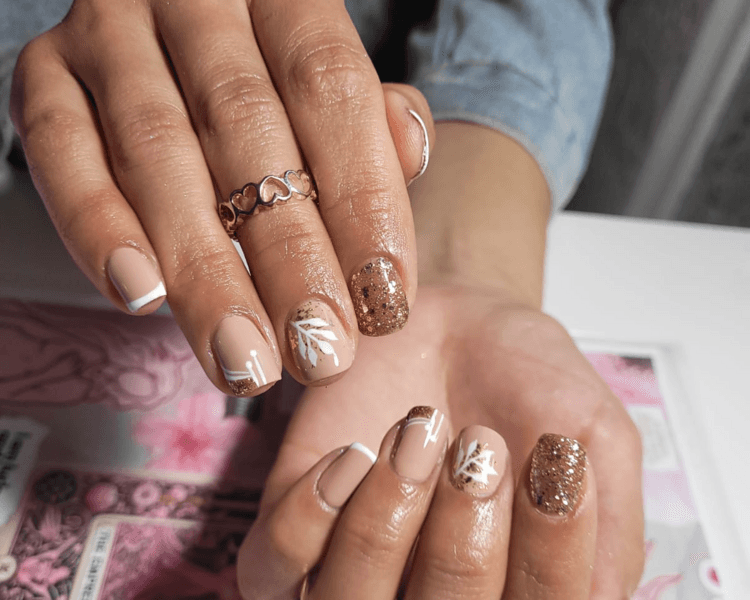 Esmaltado Permanente un solo tono incluye Glitter