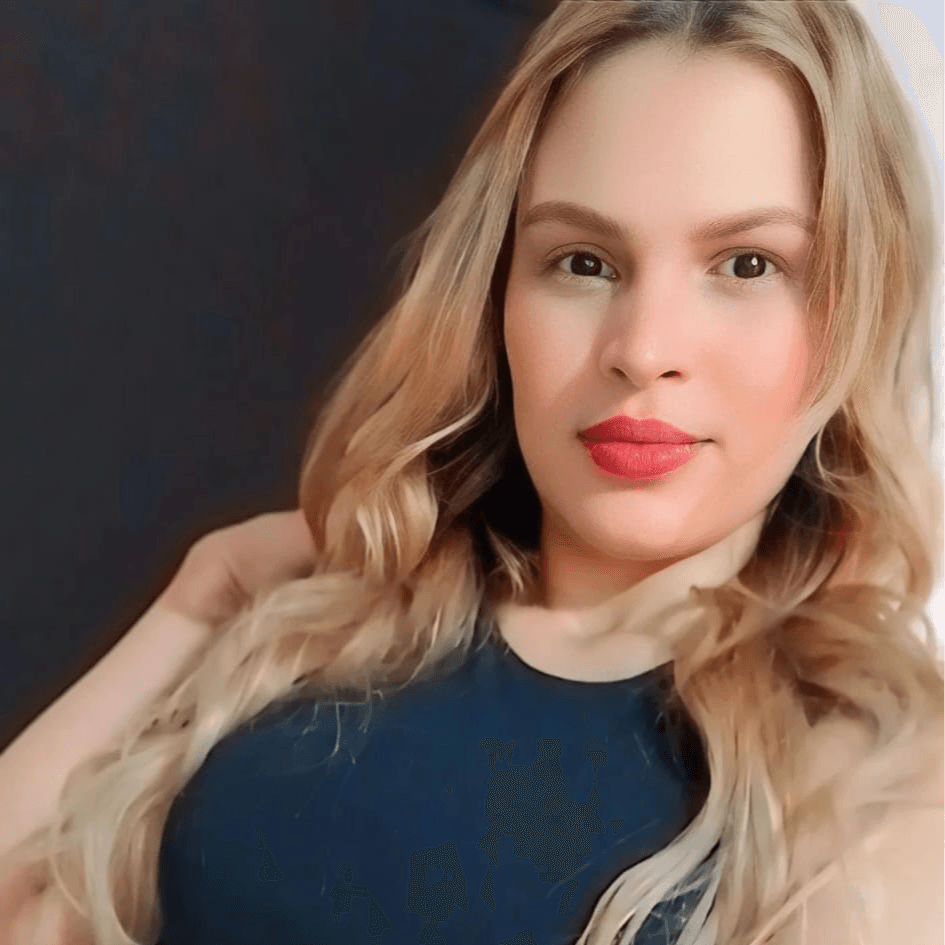 Karen Aquino - Manicurista Mod#1 photo