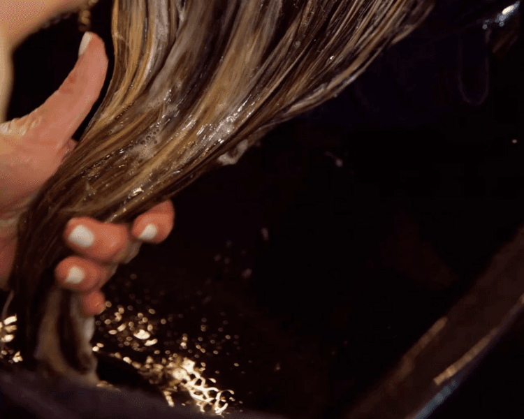 Corte + Masaje Capilar + Brushing