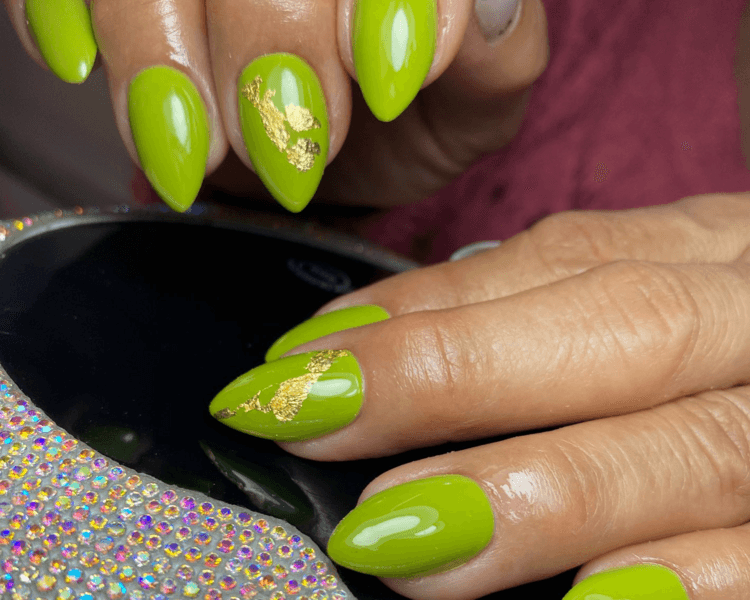 Esmaltado semi diseño simple