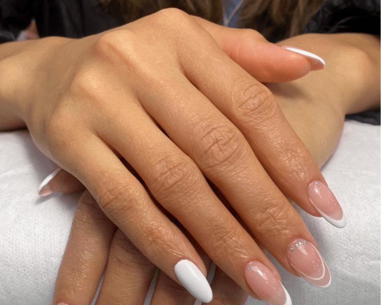 MANICURA SEMIPERMANENTE DAMA