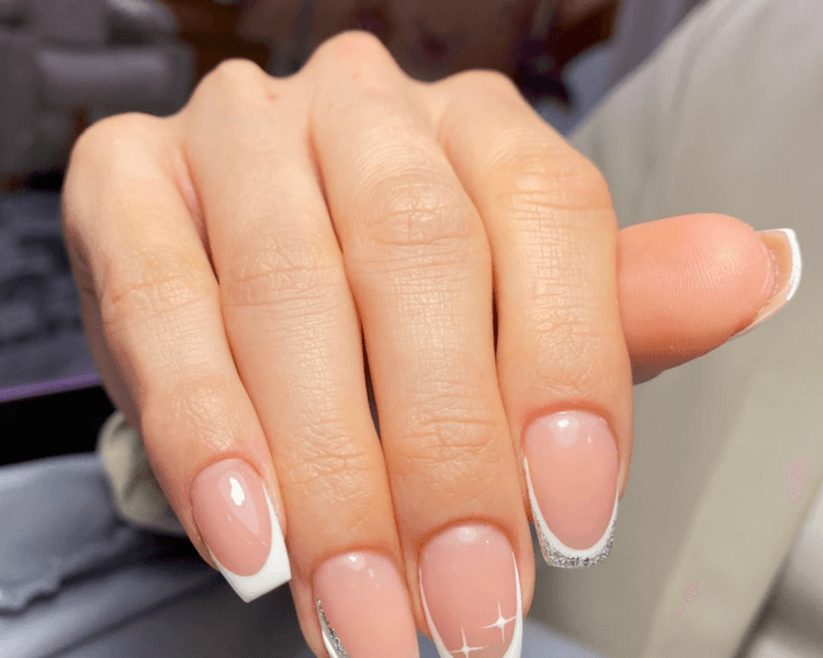 MANICURA SEMIPERMANENTE DAMA + BASE RUBBER