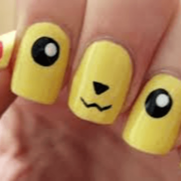 MANICURA CON DISEÑO