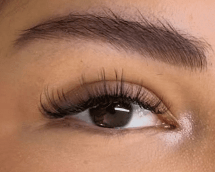 Extensiones de Pestañas "Efecto Wispy-Rimel"