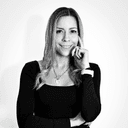 Dra. Javiera Grandon