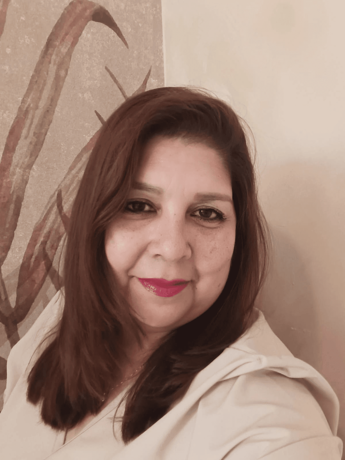 Yasna Castillo photo