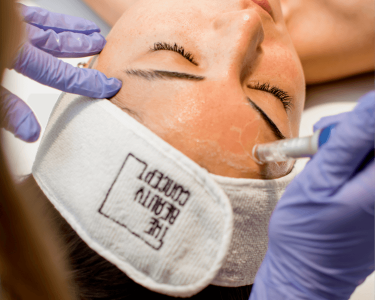 Limpieza Facial Profunda + Fototerapia LED