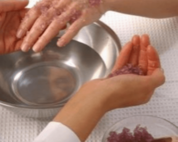 MANICURA RUSA + SPA CLEOPATRA