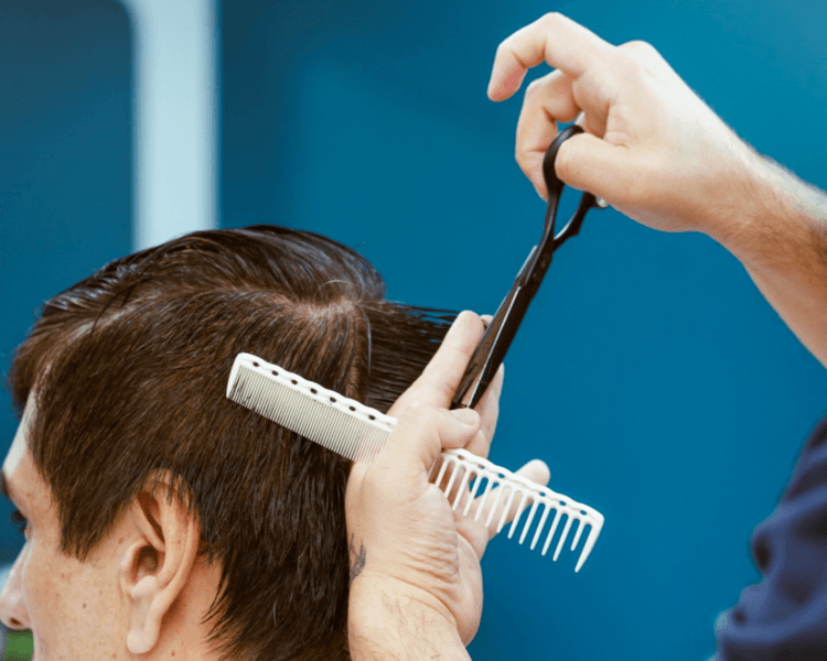 CORTE DE CABELLO SOLO TIJERAS