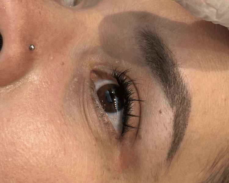 Extensión de pestañas efecto Tiffany