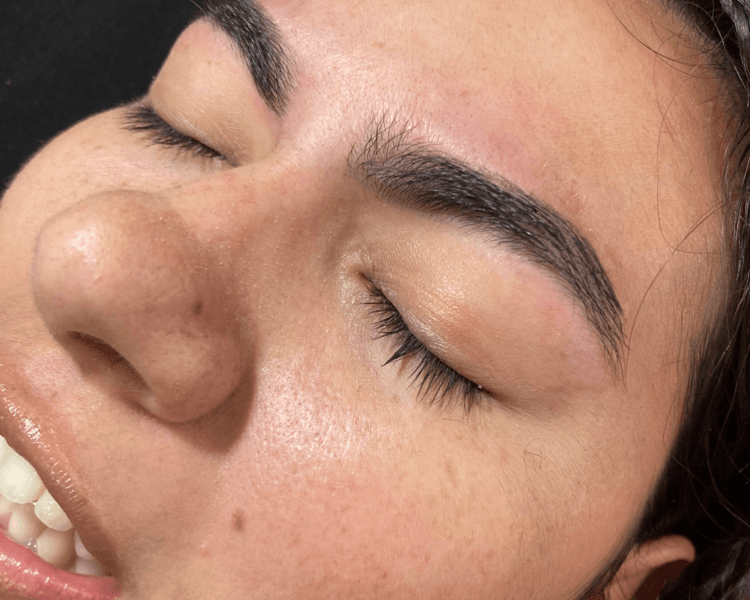 Perfilado de cejas