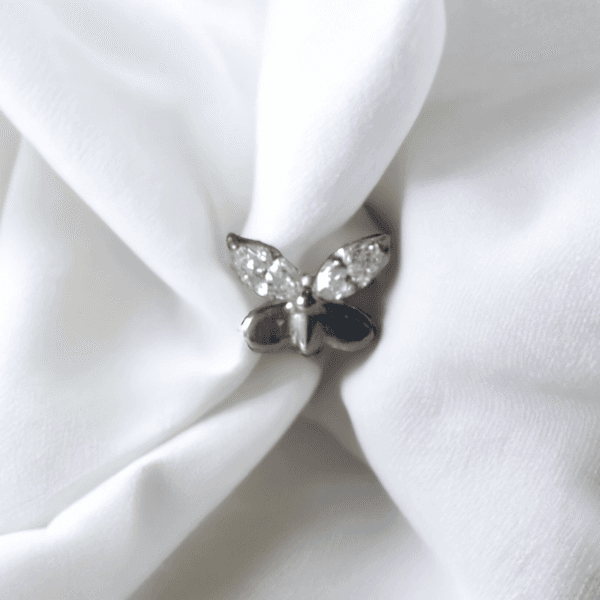 Labret mariposa plateada y cristal (COD 631)