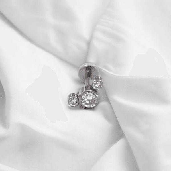 Labret tipo Mickey cristales blancos (COD 552)