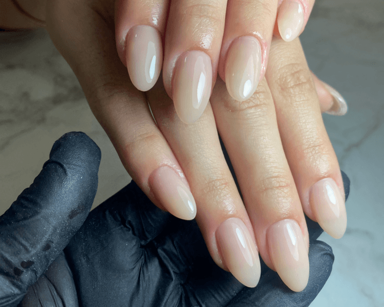 Uñas Softgel desde largo n°4 (En un solo tono o con 2 deco)