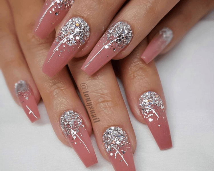 AGREGADO DE STRASS /DISEÑOS/PIGMENTOS