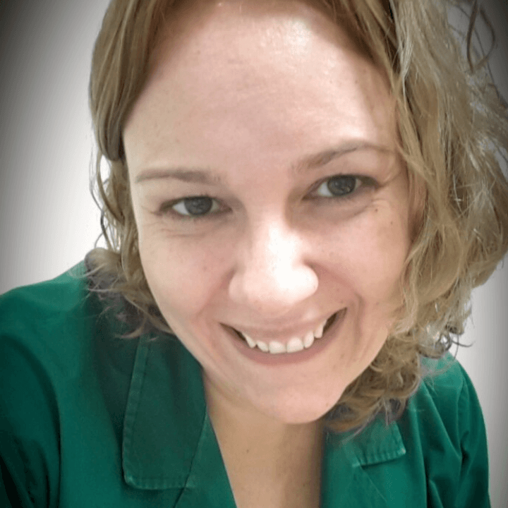 Dra. BARBARA GUASSARDO photo