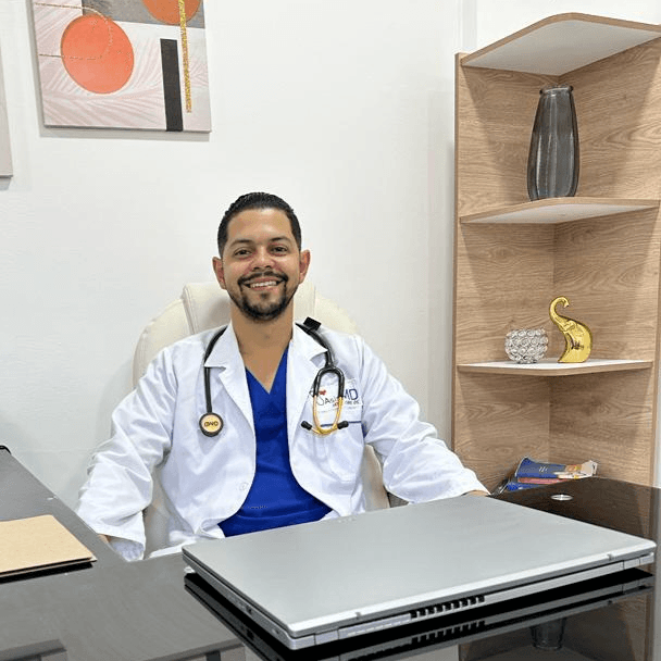 Foto de DR. JEAN CARLOS SOLANO