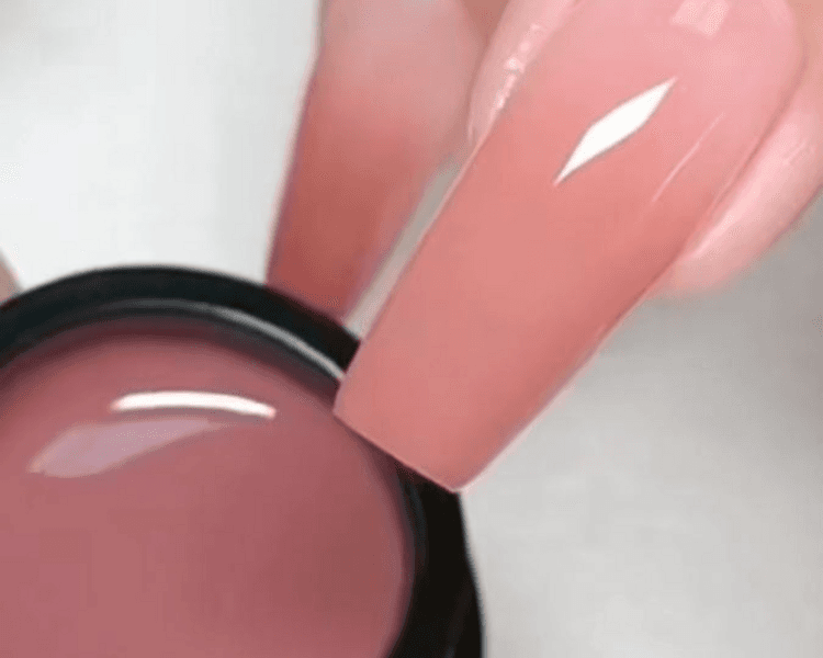 Esculpidas en Gel con semipermanente